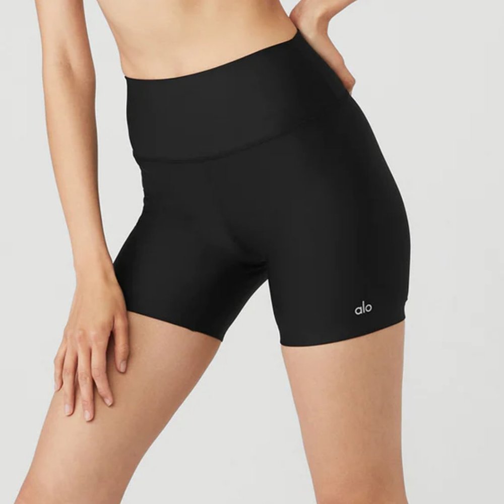 Alo Yoga Black 5" Airlift Energy Bike Shorts